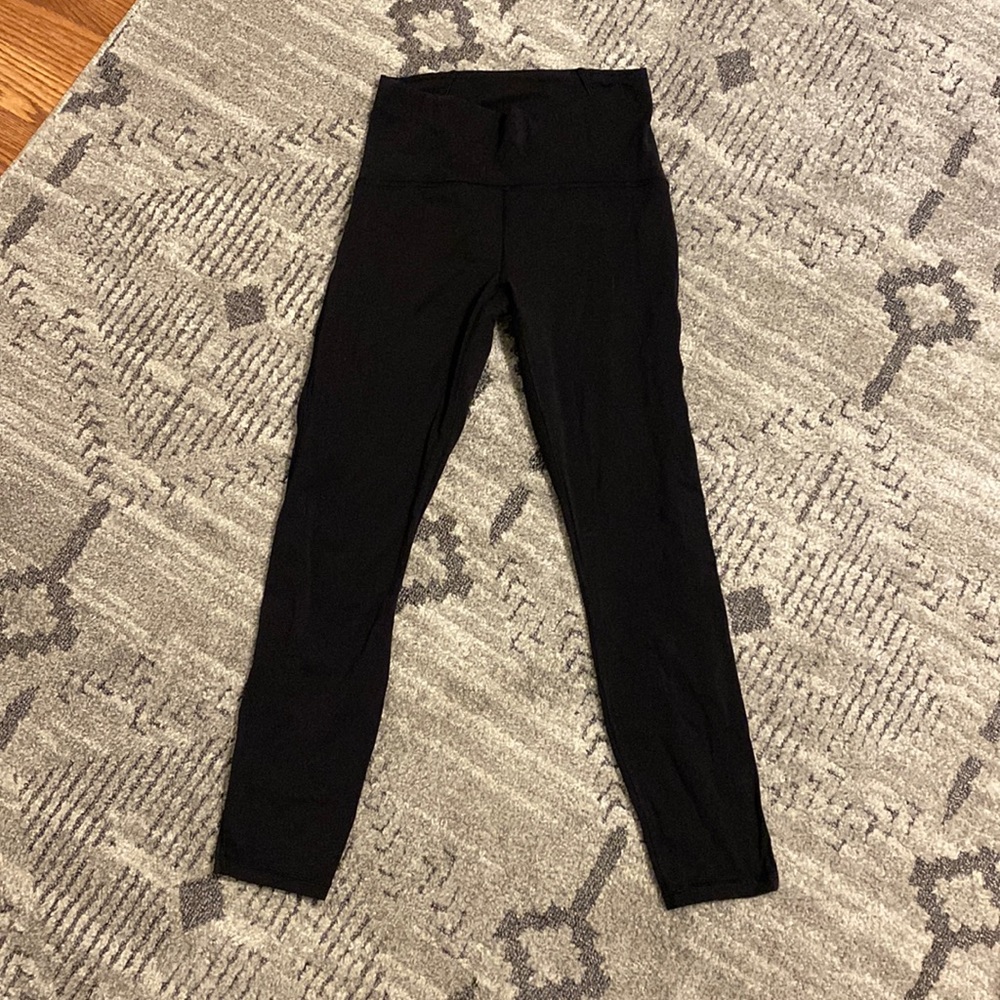 lululemon legging with mesh detailing